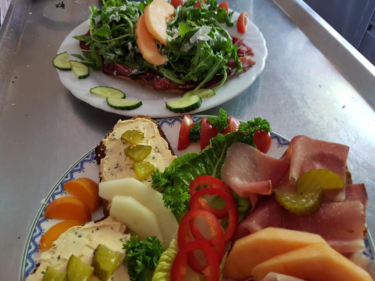 فندق Winzerhof Gietzen Hatzenport المظهر الخارجي الصورة