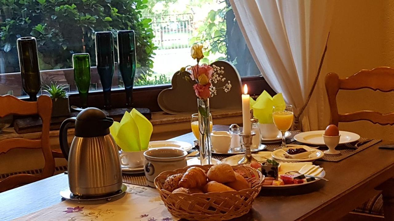 فندق Winzerhof Gietzen Hatzenport المظهر الخارجي الصورة